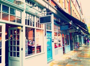 High Street Shopping - London: 60 Things to See & Do - The Trusted Traveller