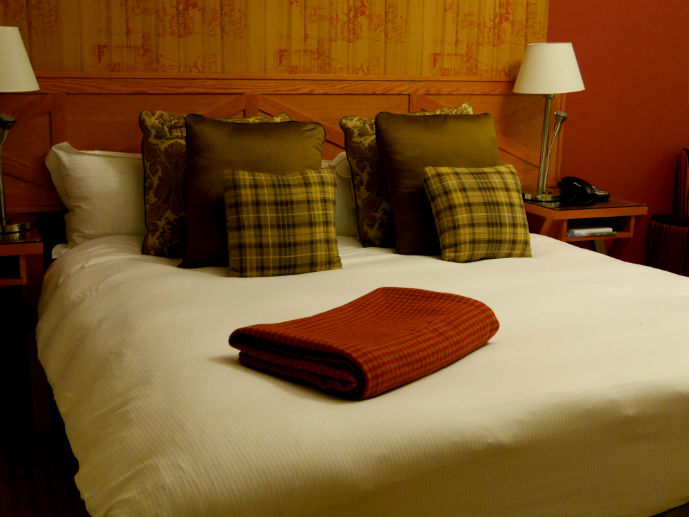 The comfy bed - Hotel Review: Fairmont Resort Blue Mountains - The Trusted Traveller
