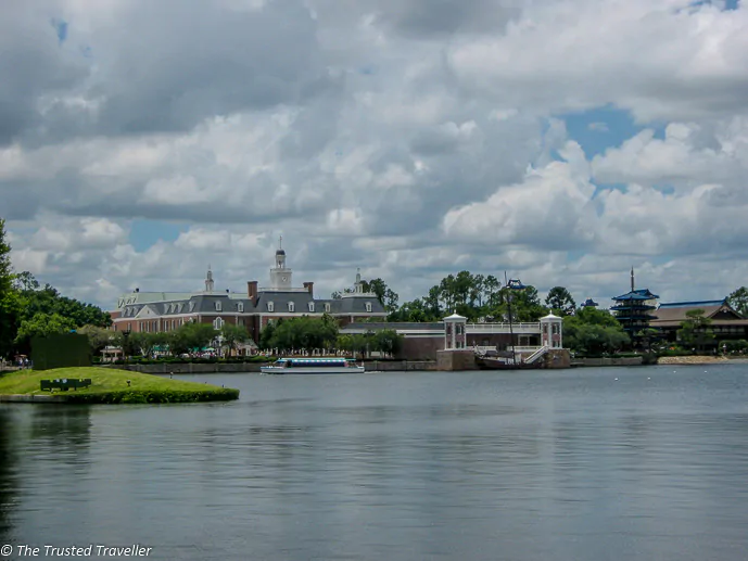 Epcot central lake - Guide to the Orlando Theme Parks - The Trusted Traveller