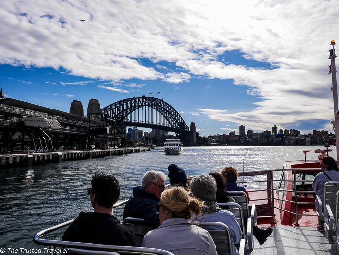 Leaving Circular Quay on Captain Cook Cruises Hop On Hop Off boat
