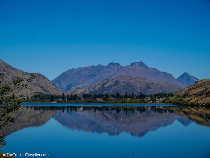 Lake Hayes, Queenstown - New Zealand Travel Guide - The Trusted Traveller