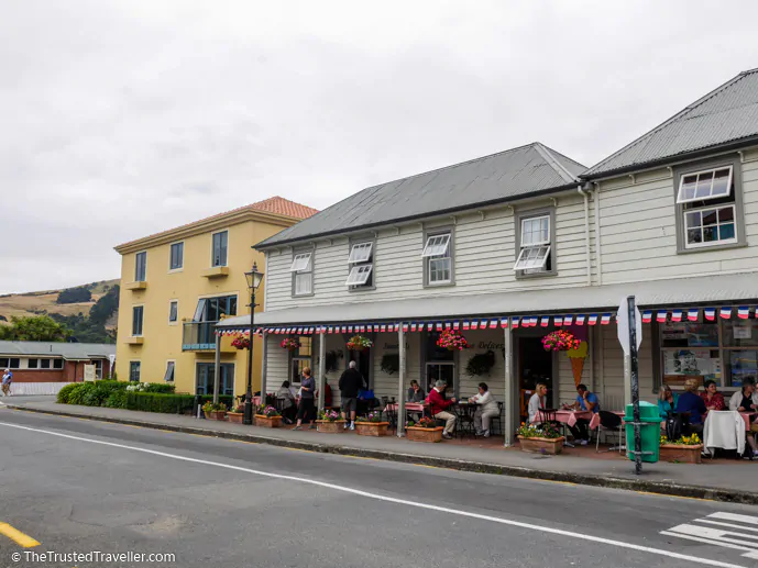 Akaroa - What to See on a Day Trip to Akaroa from Christchurch - The Trusted Traveller