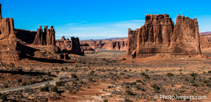 Arches National Park Scenic Road Courthouse Towers Three Gossips - 10 Things to Do in Arches National Park - The Trusted Traveller
