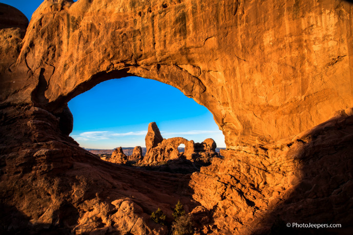 Turret Arch sunrise Arches National Park - 10 Things to Do in Arches National Park - The Trusted Traveller